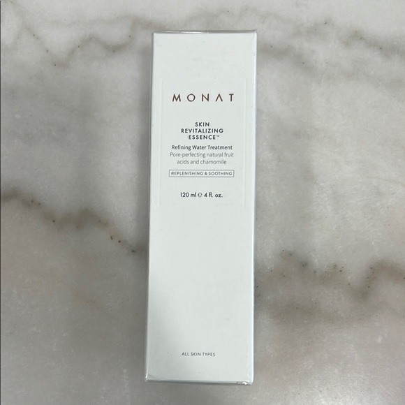 Skin Revitalizing Essence - Toner - Picture 1 of 3